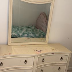 Vintage Dresser can be Painted 