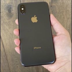 iPhone X 64GB UNLOCKED Great Conditon Like New Plus A 30 Day Warranty 