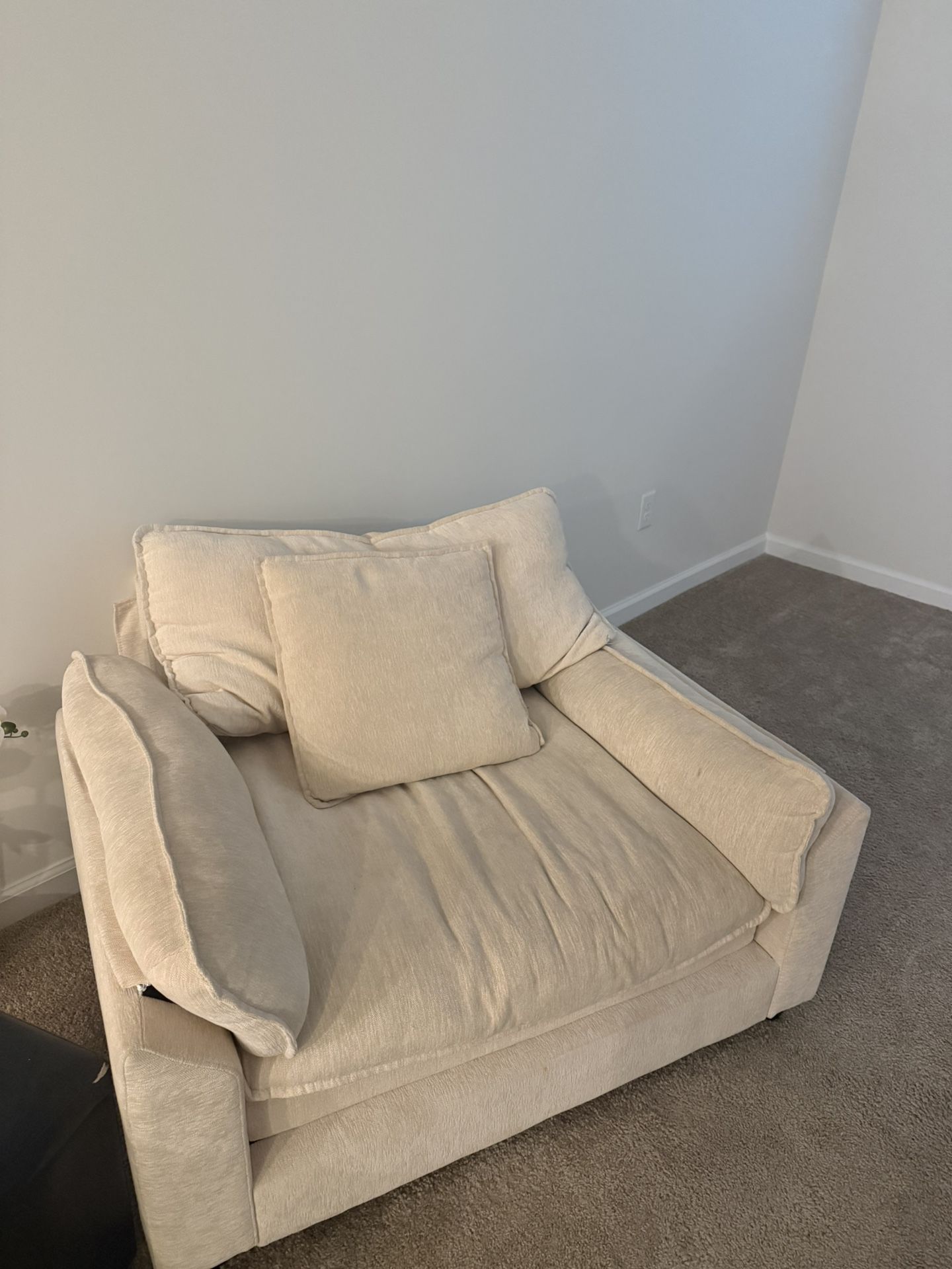 Oversized Accent Chair with Ottoman