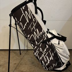 TaylorMade FlexTech Crossover Golf Bag