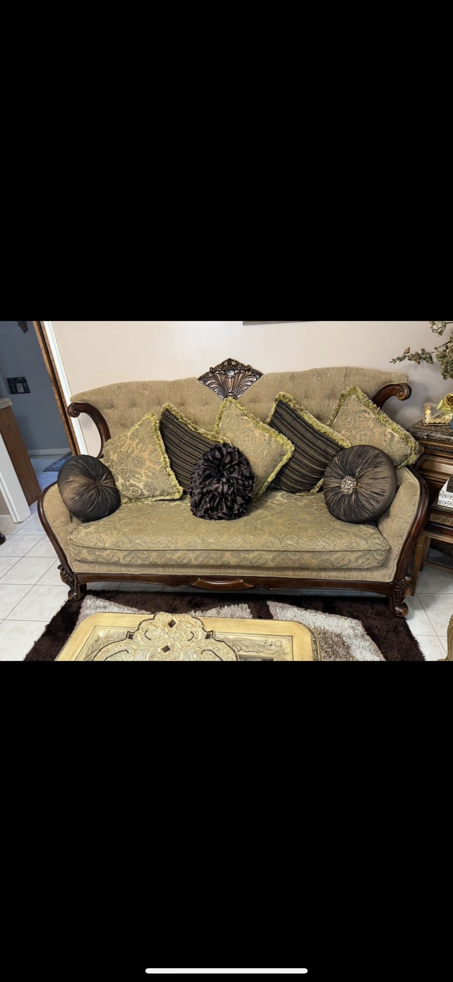 Couch 3 Piece Set Beige And Brown Vintage Best Material Ever