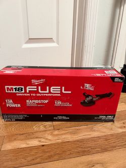 Milwaukee M18 FUEL 4.5"-6" Braking Grinder Tool-Only