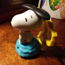 COLLECTABLE EXCELLENT CONDITION ROLLING SPINNING SNOOPY TOY