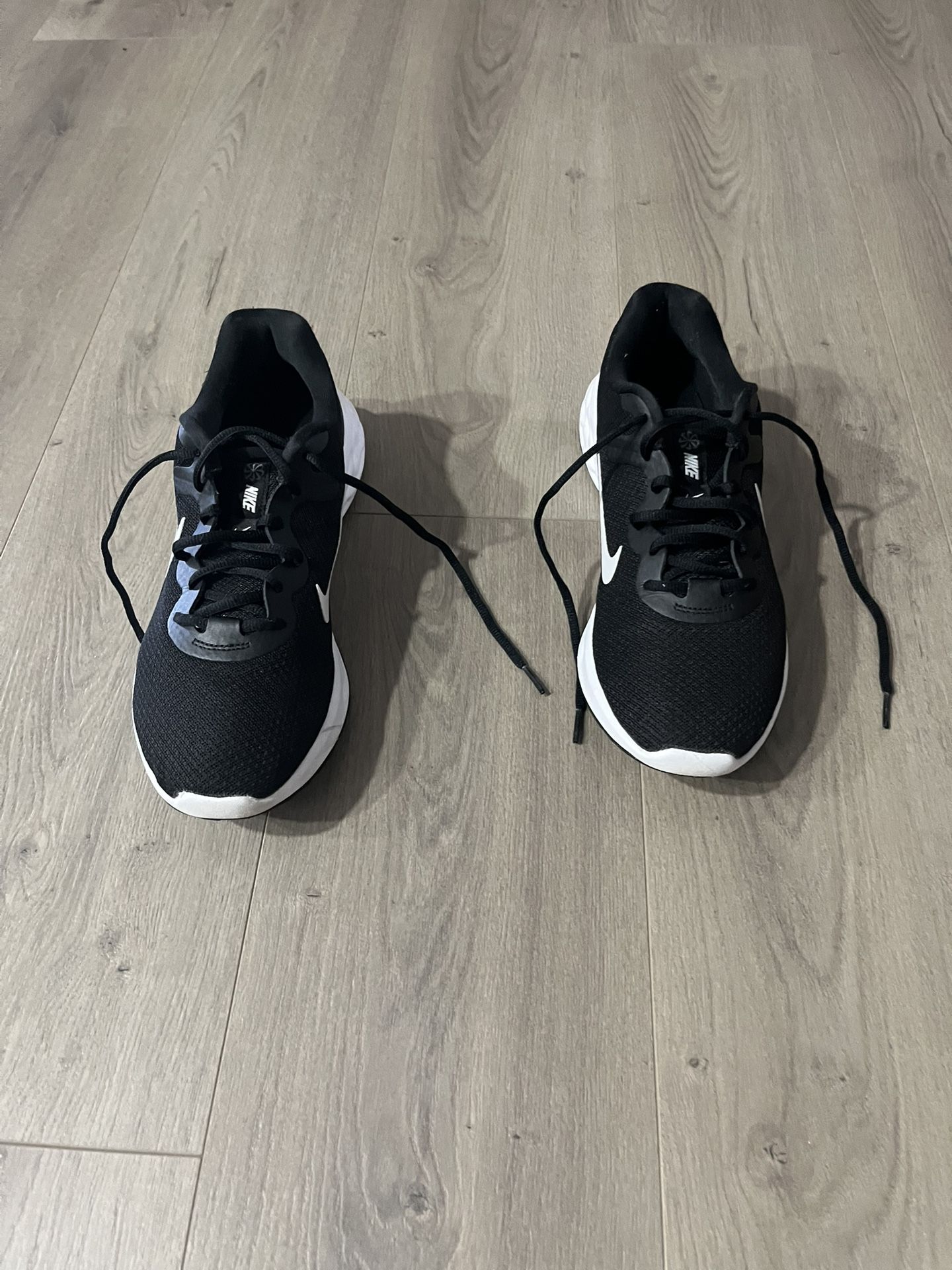 Nike Revolution 6 Shoes