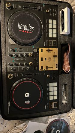 Hercules DJ controller impulse T7 premium edition