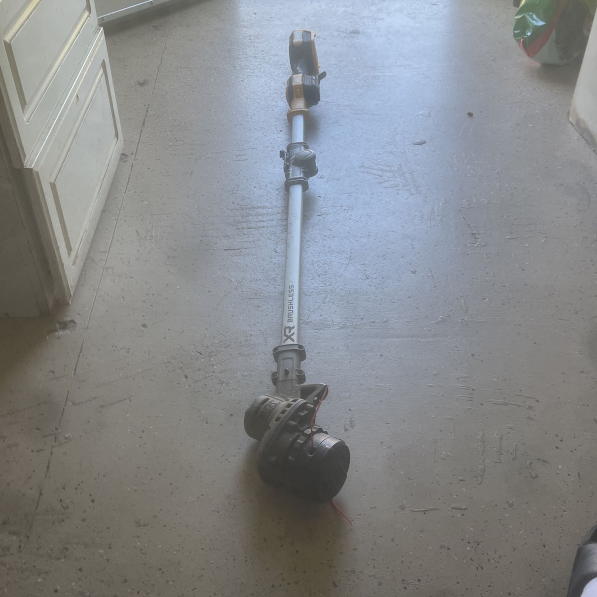 Dewalt Weed Eater