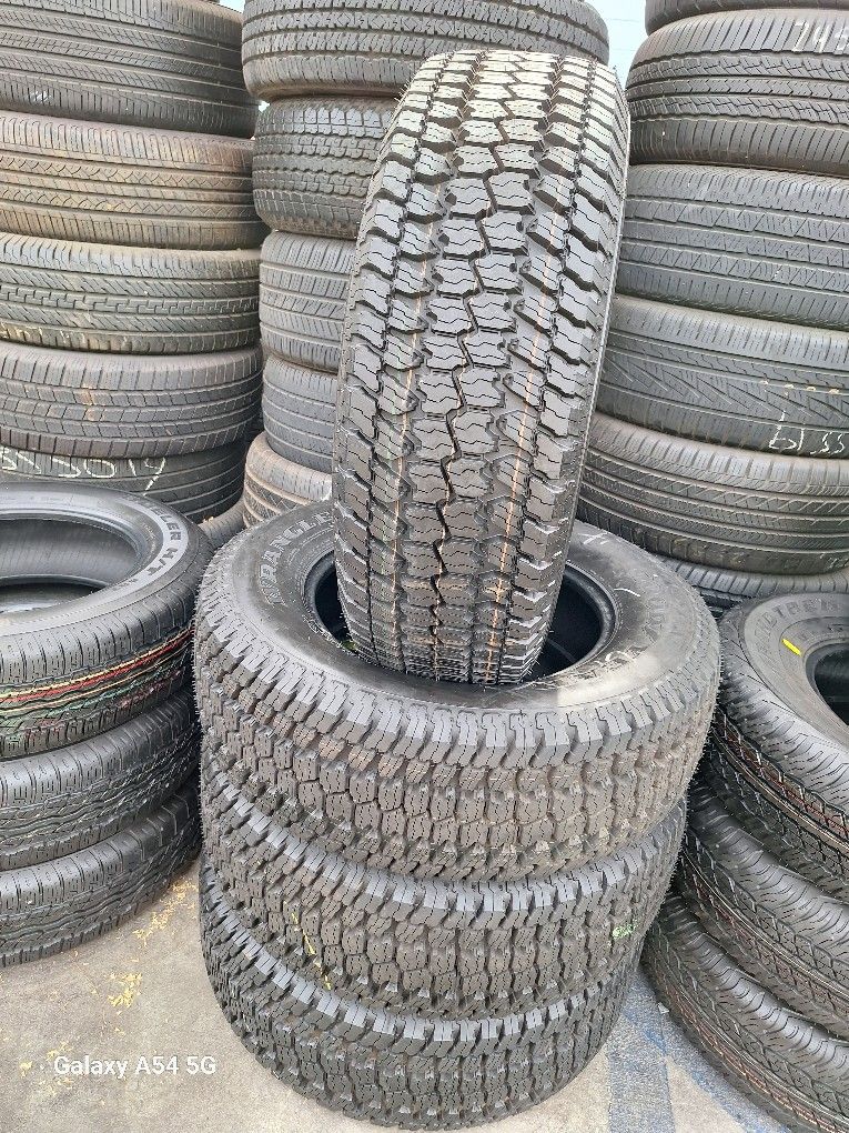 275/65/18/ LT $ 400 GOODYEAR SEMI NEW FOUR TIRES