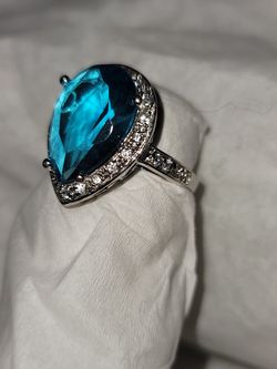 Ladies ring. Size 7