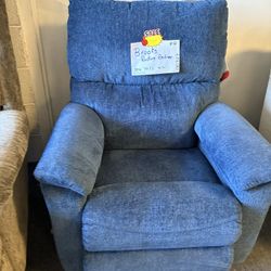 2 Lazy Boy Rocker Recliners $375. For Both Can Deliver 