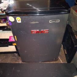 Mini Fridge- Franklin Chef