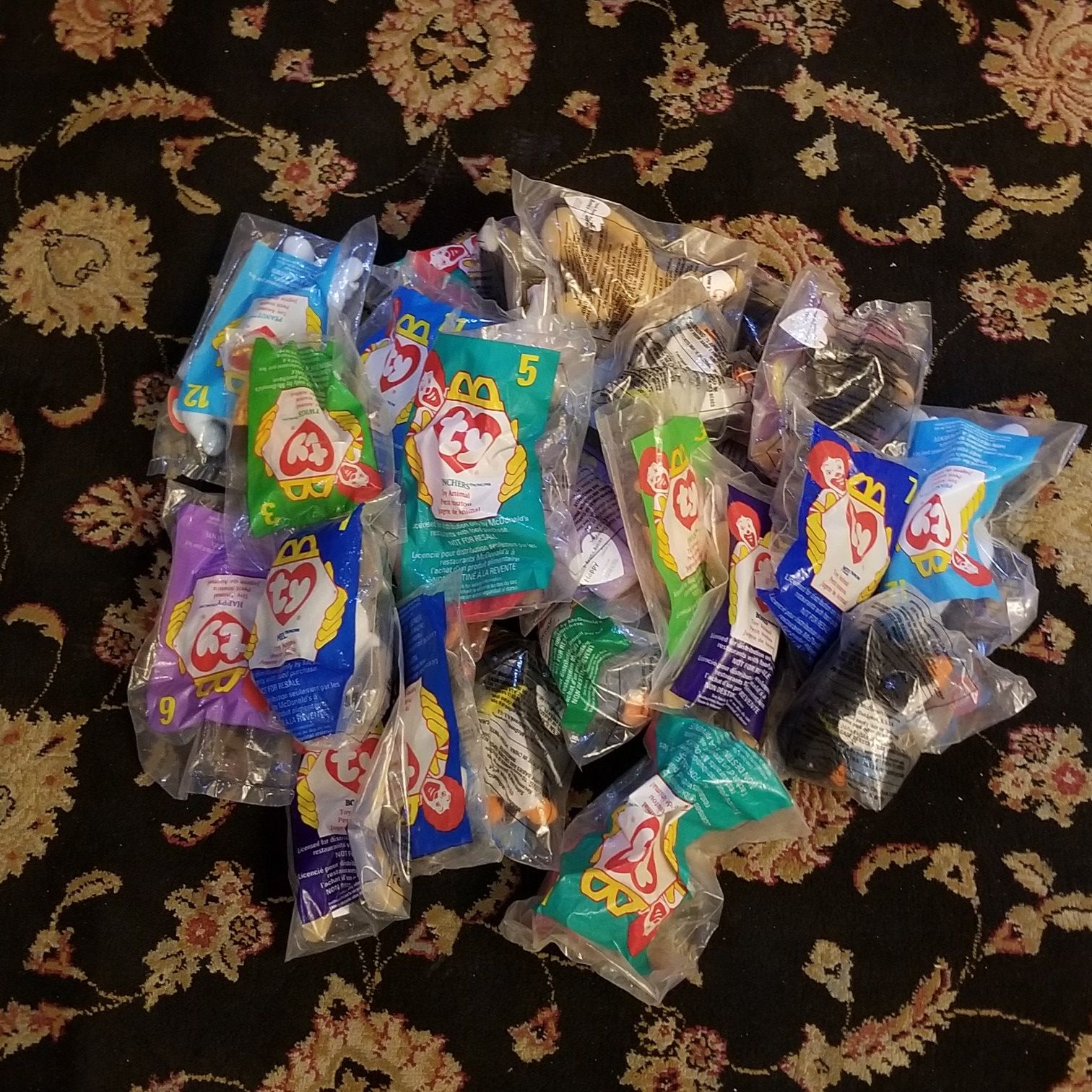 New Authentic Beanie babies lot of 27