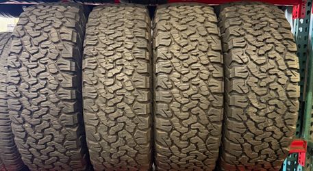 LT 285 70 17 BFGoodrich 3125