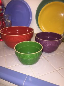Vintage mixing bowls