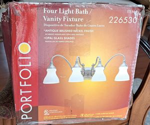 Vanity light