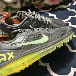Nike Air Max Size 10 Athletic Shoes