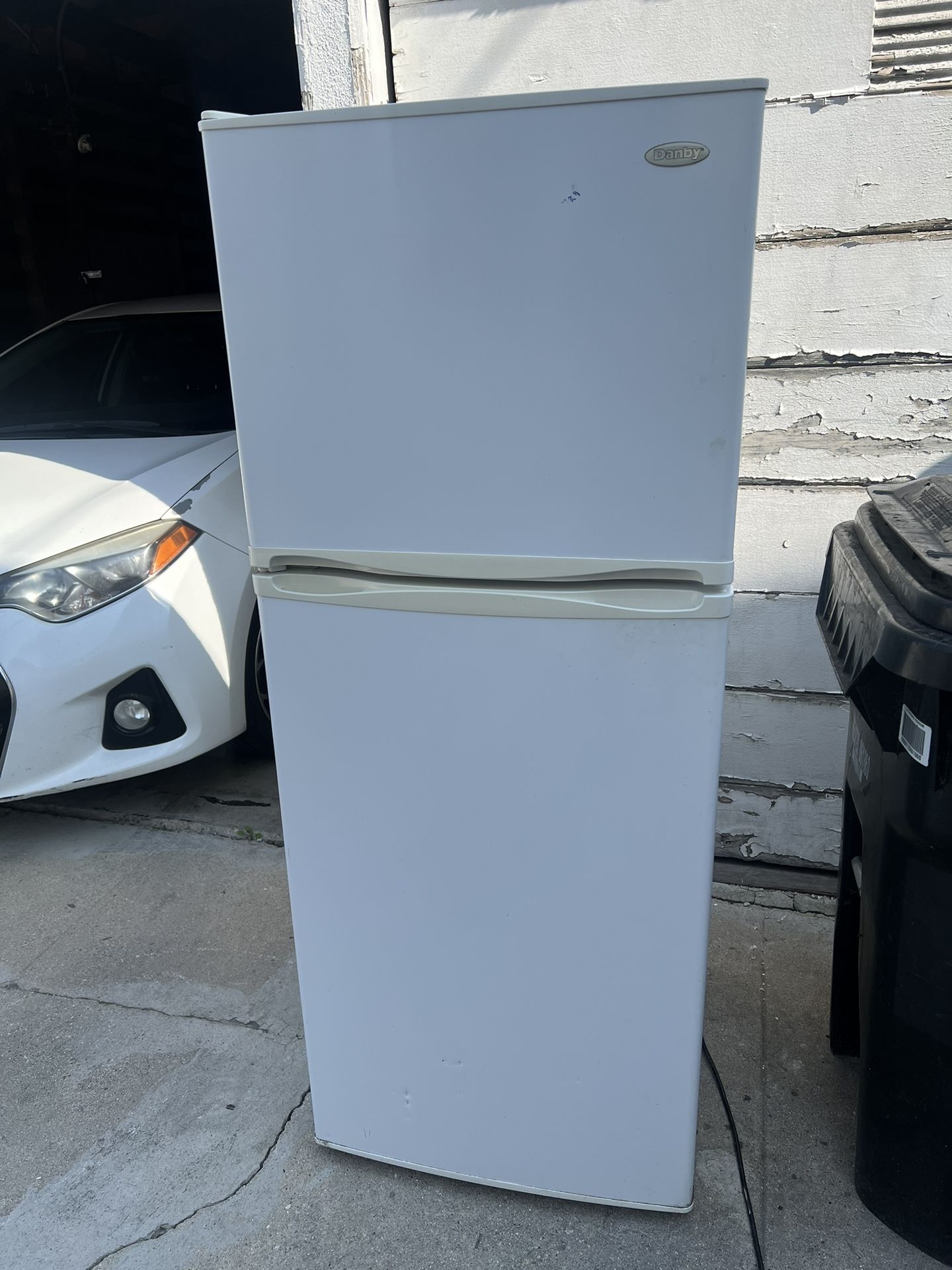 Refrigerator