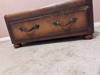 Antique coffee table with storage