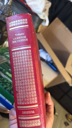 Voltaire cuentos escogidos