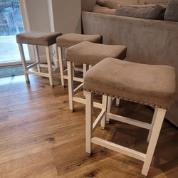 4 Modern Counter Bar Stools Gray And White