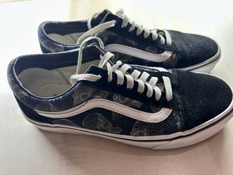 100890 Shoes Vans Old Skool Skull Black White Men’s 8 / W 9.5 **USED**