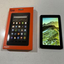 Amazon Kindle Fire 7 Tablet 5th Generation SV98LN Black