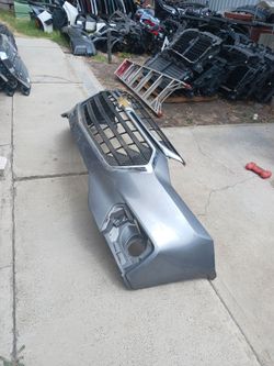2018-2021 Chevy Traverse Front Bumper Cover w Grill OEM