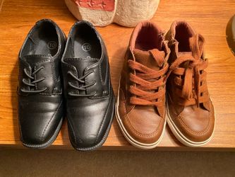 Kids shoes- size 10