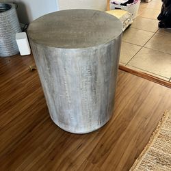 Round Wooden Table 