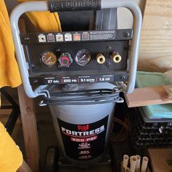 NEW Fortress 27 Gal Air Compressor – 200 PSI – 5.1 SCFM – Never Plugged In