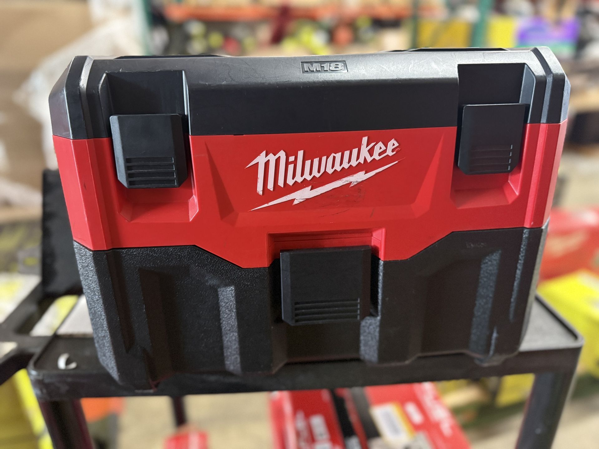 Milwaukee M18 18-Volt 2 Gal. Lithium-Ion Cordless Wet/Dry Vacuum (Vacuum-Only)