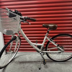 Northrock Comfort Bike w/ Basket – Shimano Gears – Excellent Cruiser