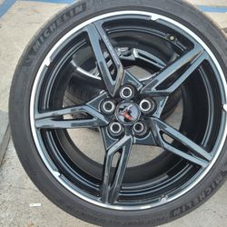 OEM 19/20 CHEVROLET CORVETTE 2025 Wheels With MICHELIN Tires 