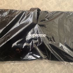 NEW Supreme Box Logo Hooded Sweatshirt  Sz Large 