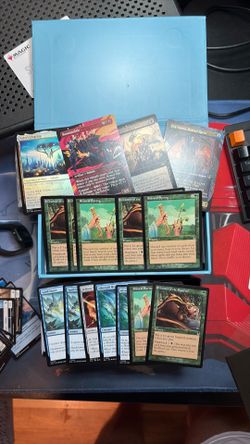 Magic the gathering cards: mythics, rares, foils, Uncommons, commons lot.