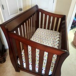 Delta Children Bentley Convertible 4-in-1 Crib