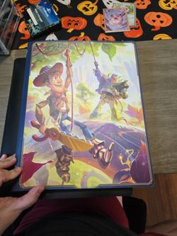 Lorcana (Costco pack only) Card Binder - Buzz and Woody