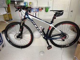 Carbon Fiber Mountain Bike Scott Scale 910