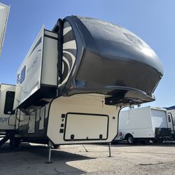 2018 Vanleigh Vilano Fifth Wheel/rv/ Travel Trailer 