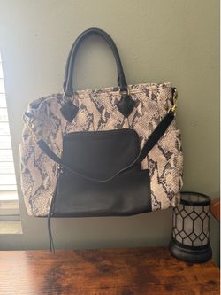 Aimee phyton purse