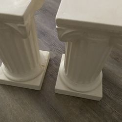 Set Pillar, Pedestals