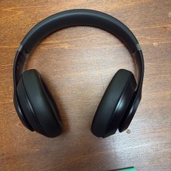 Beats Studio Pro Headphones 