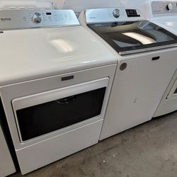 New Maytag Large Capacity Top Loading Washer With Washer And Gas Dryer Set 
