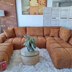Sectionales, Sofas, Sectional Y MAs…..