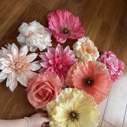 Ashland Floral Accent Wall Flowers Mix