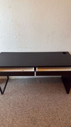 Office table