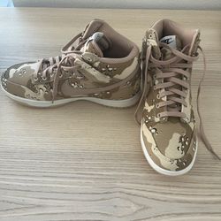 Nike Women’s Dunk High Sneaker