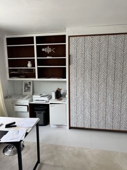 Murphy bed