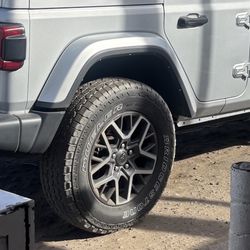 Jeep Oem 18 In