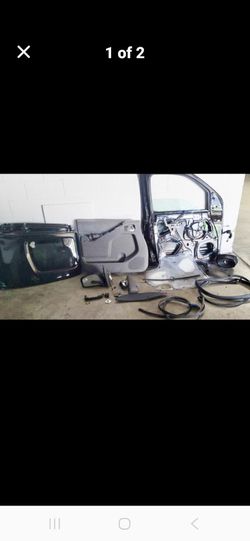 Nissan frontier doors accs.