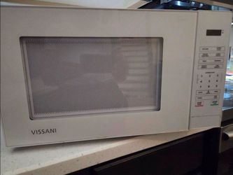 Microwave,  countertop, White Excellent Conditions